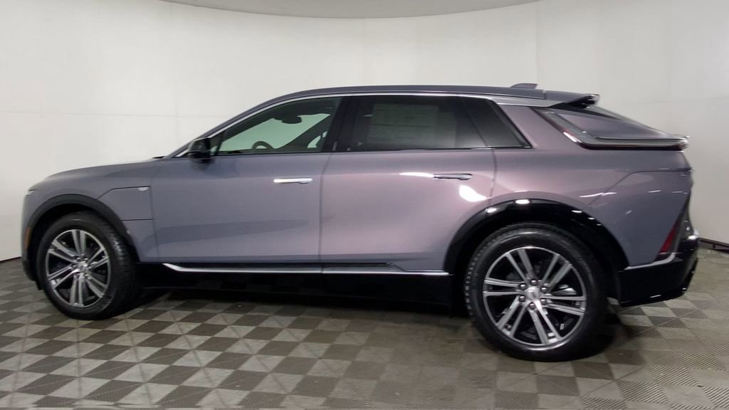 New 2026 Cadillac Lyriq Luxury image 6