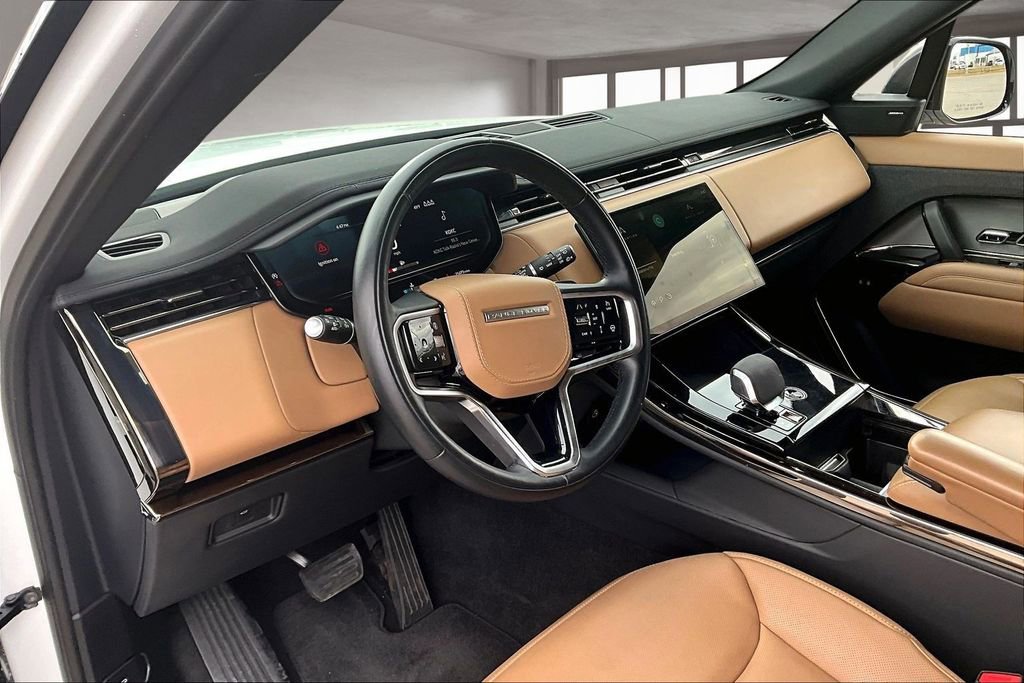 Used 2024 Land Rover Range Rover Sport SE image 13