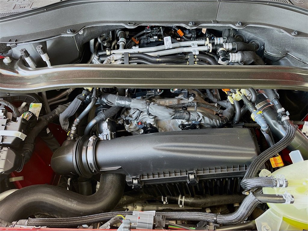 Used 2025 Ford Explorer ST-Line w/ Premium Package image 31