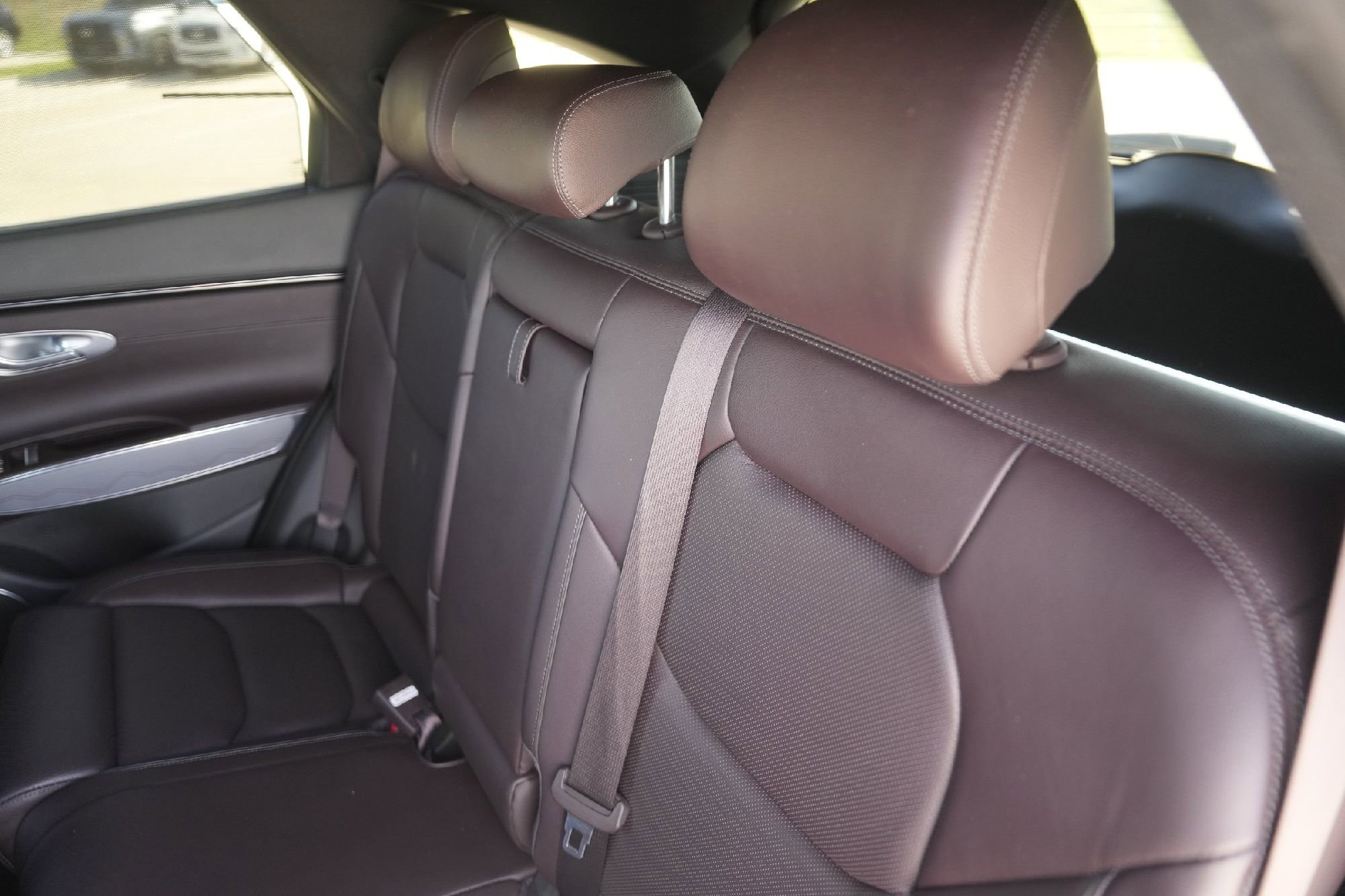 Used 2022 Genesis GV70 2.5T w/ Advanced Package image 29