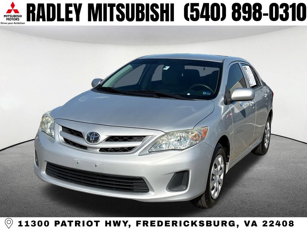 Used 2013 Toyota Corolla L FWD image 1