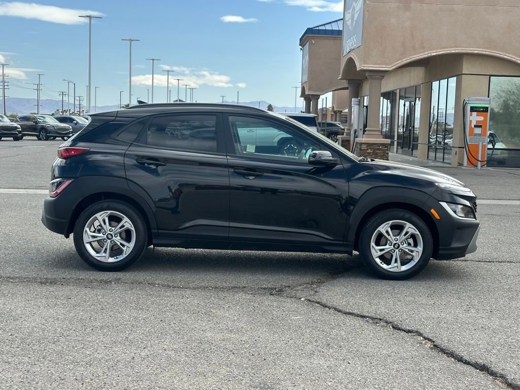 Used 2022 Hyundai Kona SEL w/ Cargo Package image 7
