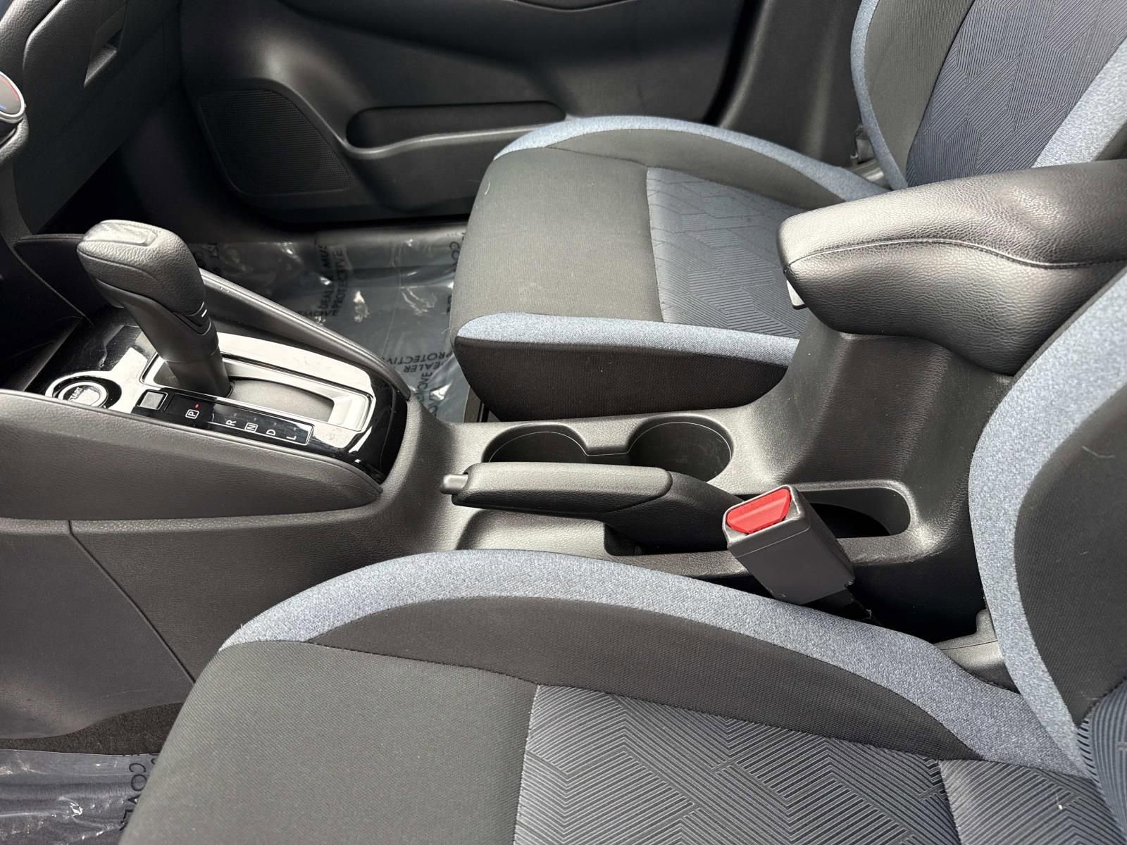 Used 2023 Nissan Versa SV image 20