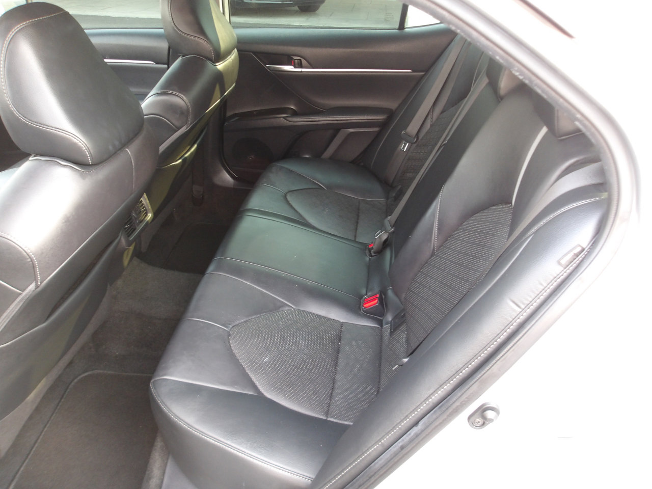 Used 2021 Toyota Camry XSE image 10