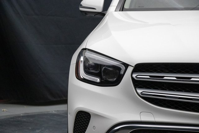 Used 2022 Mercedes-Benz GLC 300 4MATIC image 5