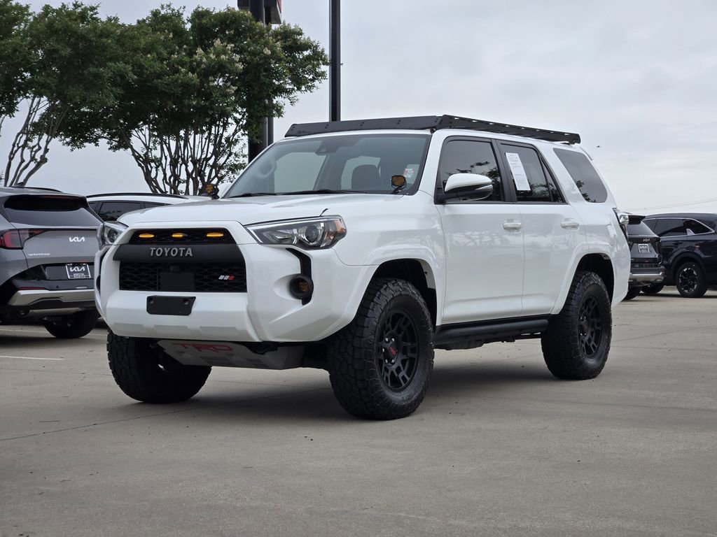 Used 2023 Toyota 4Runner SR5 Premium w/ Moonroof Package RWD image 2