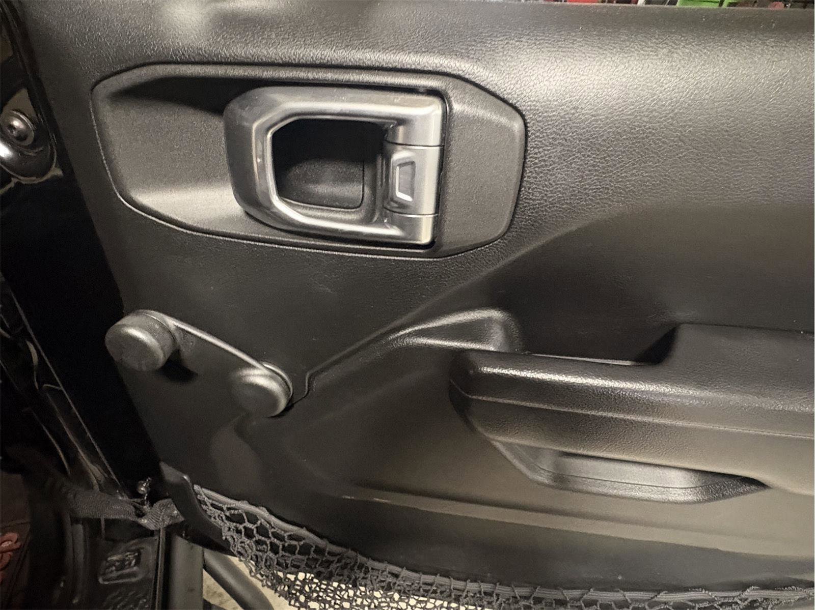 Used 2018 Jeep Wrangler Unlimited Sport image 22