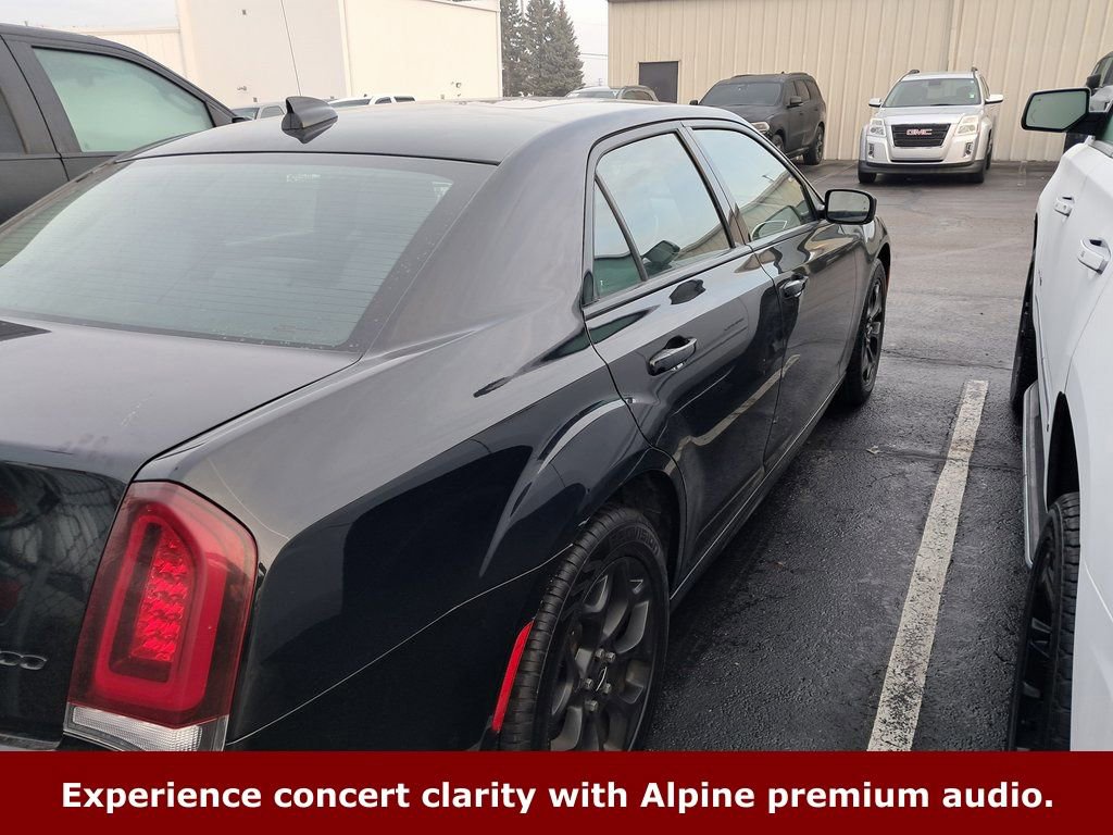 Used 2023 Chrysler 300 Touring L w/ Popular Equipment Group image 7