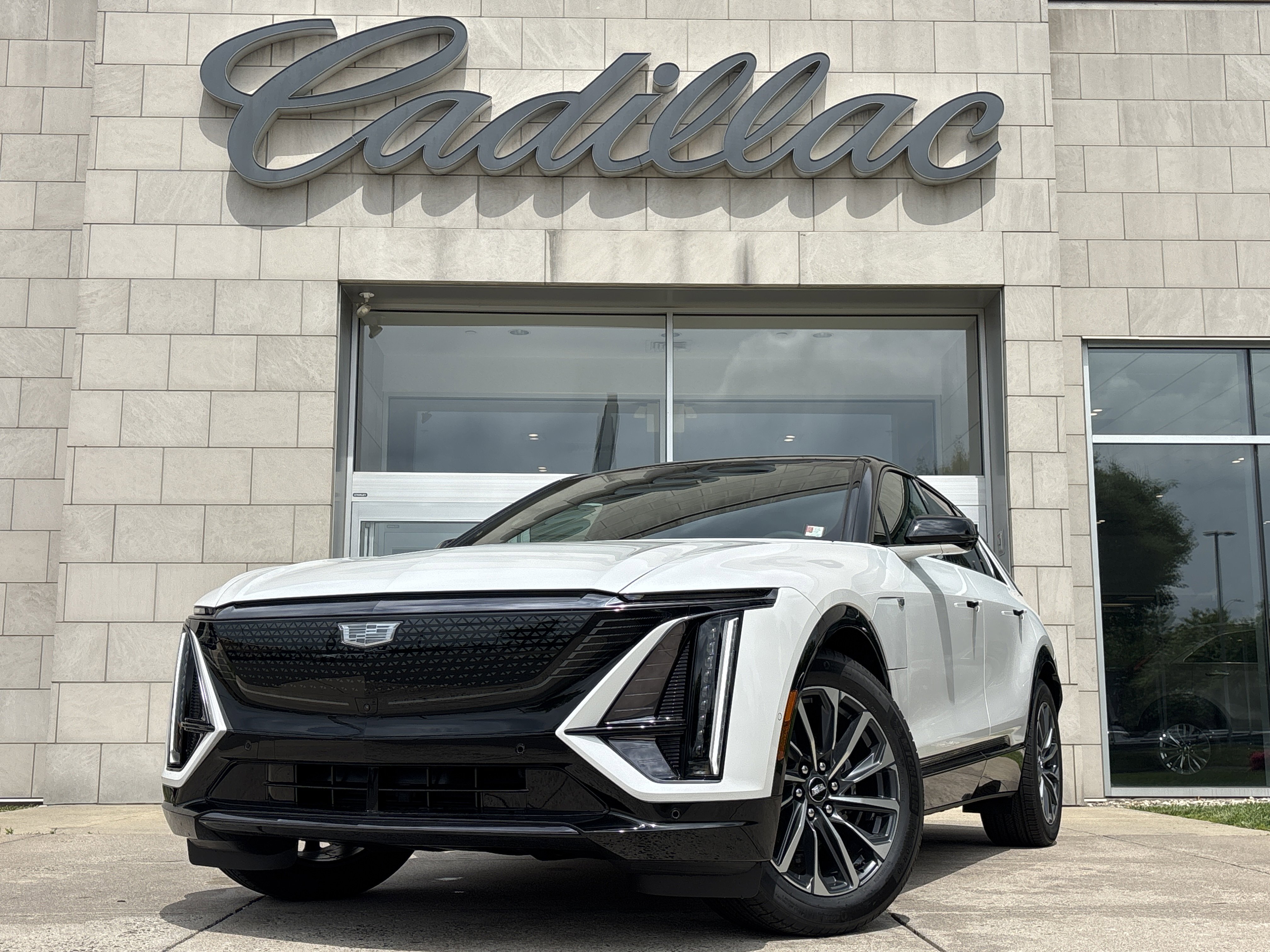 New 2025 Cadillac Lyriq Sport w/ LPO, Floor Liner Package image 11