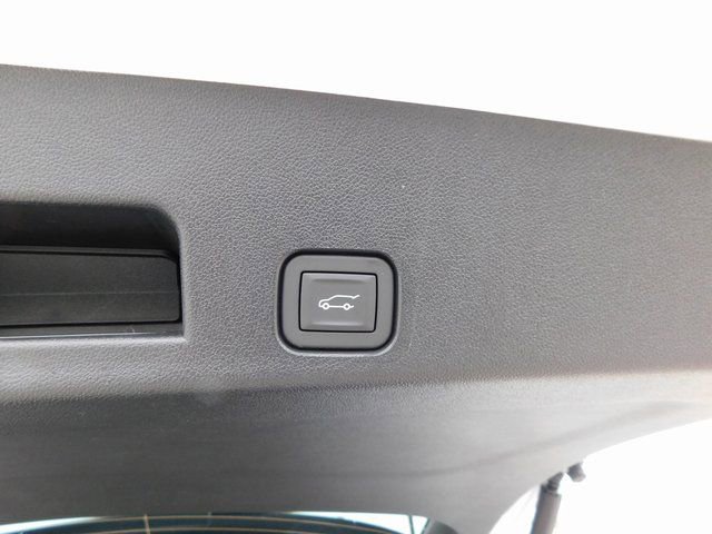 New 2026 Chevrolet Traverse LT w/ Driver Confidence Package image 23