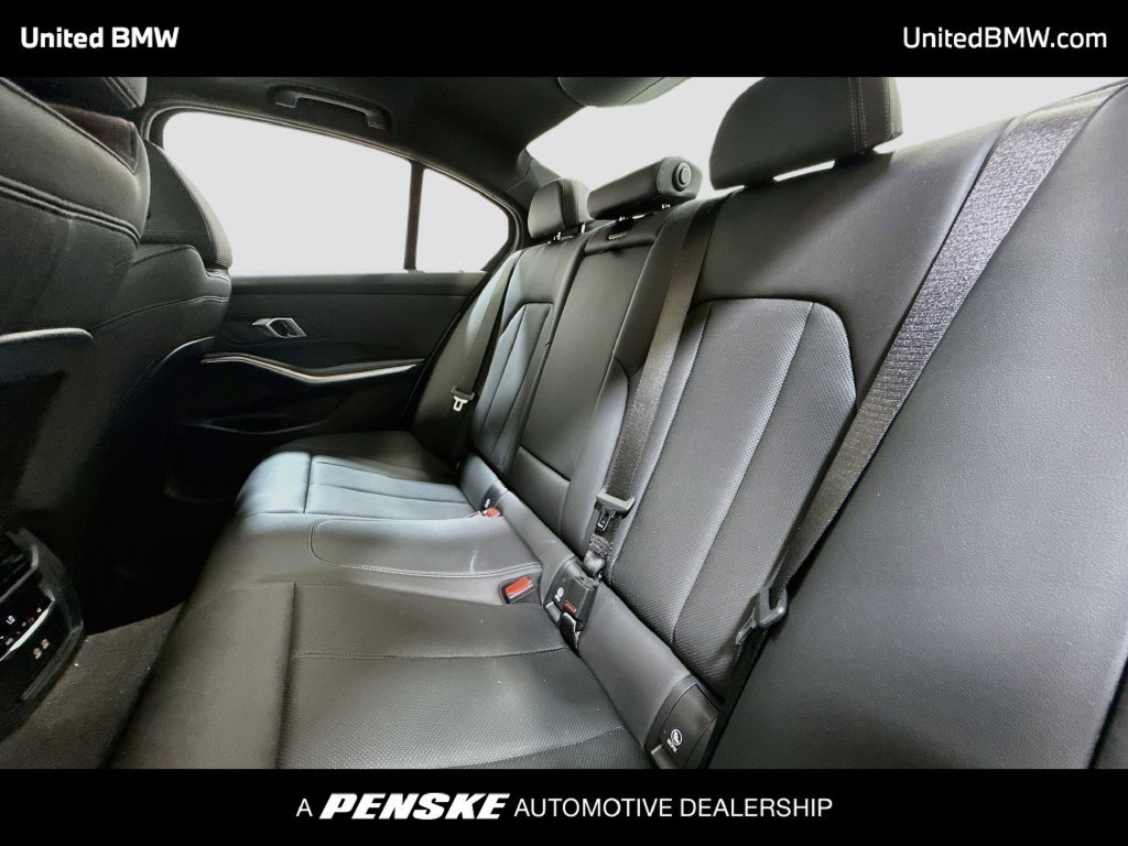 Certified 2025 BMW 330i Sedan RWD image 13