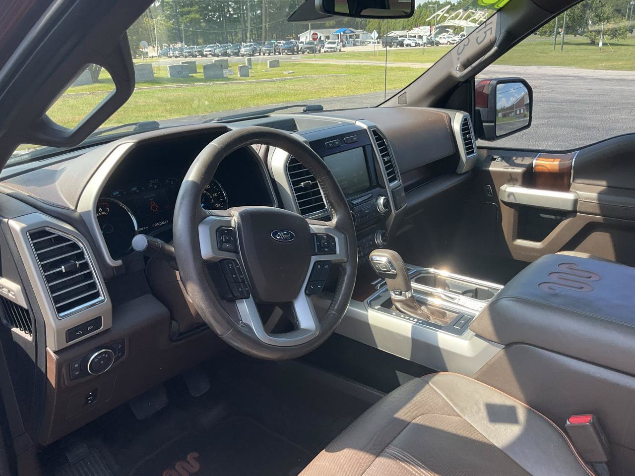Used 2015 Ford F150 King Ranch w/ Equipment Group 601A Luxury AWD/4WD image 19