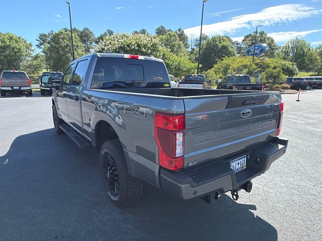 Used 2022 Ford F250 XLT w/ Black Appearance Package AWD/4WD image 19