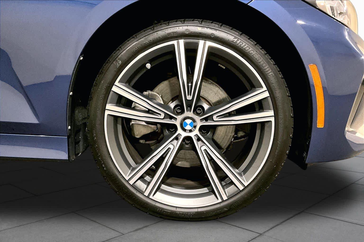 Used 2024 BMW 330i xDrive Sedan w/ Premium Package AWD/4WD image 10