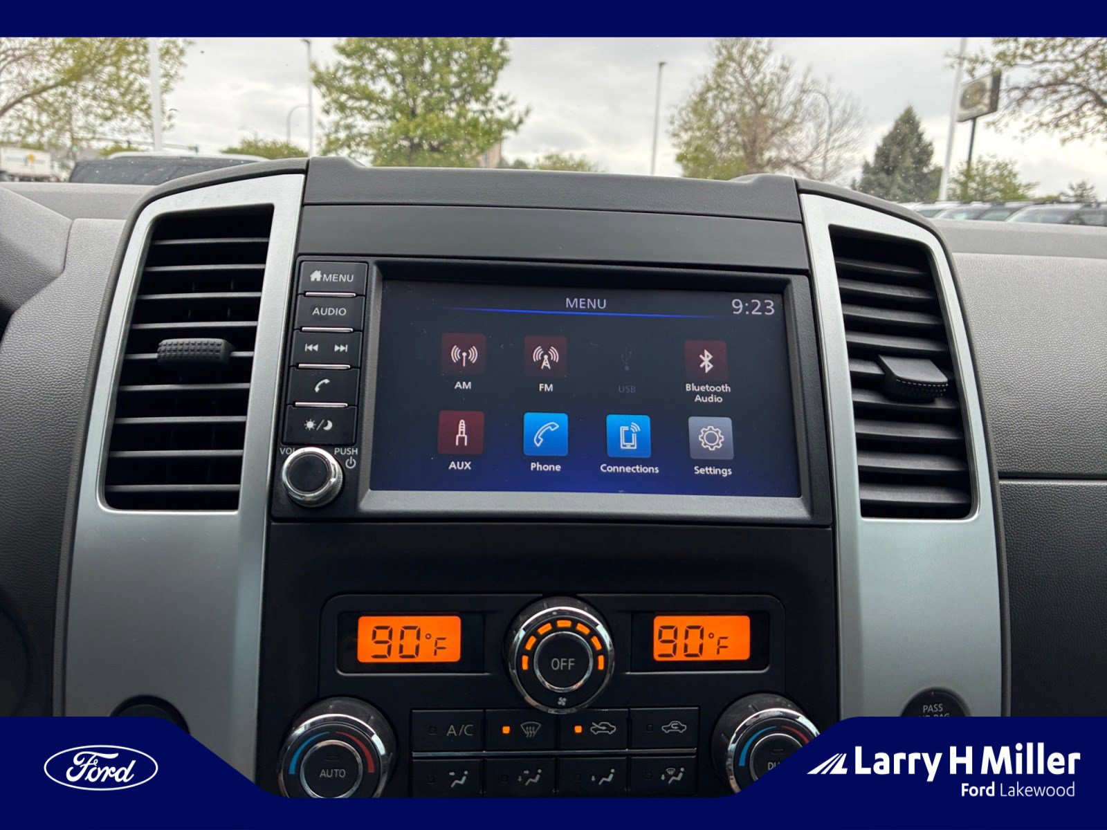 Used 2020 Nissan Frontier SV AWD/4WD image 12