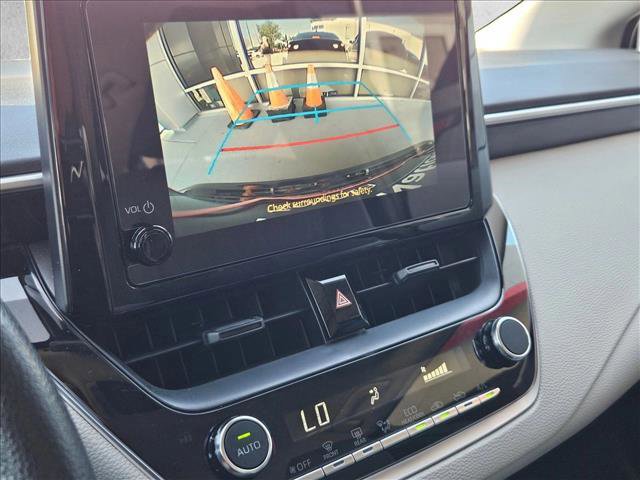 Used 2025 Toyota Corolla LE image 13