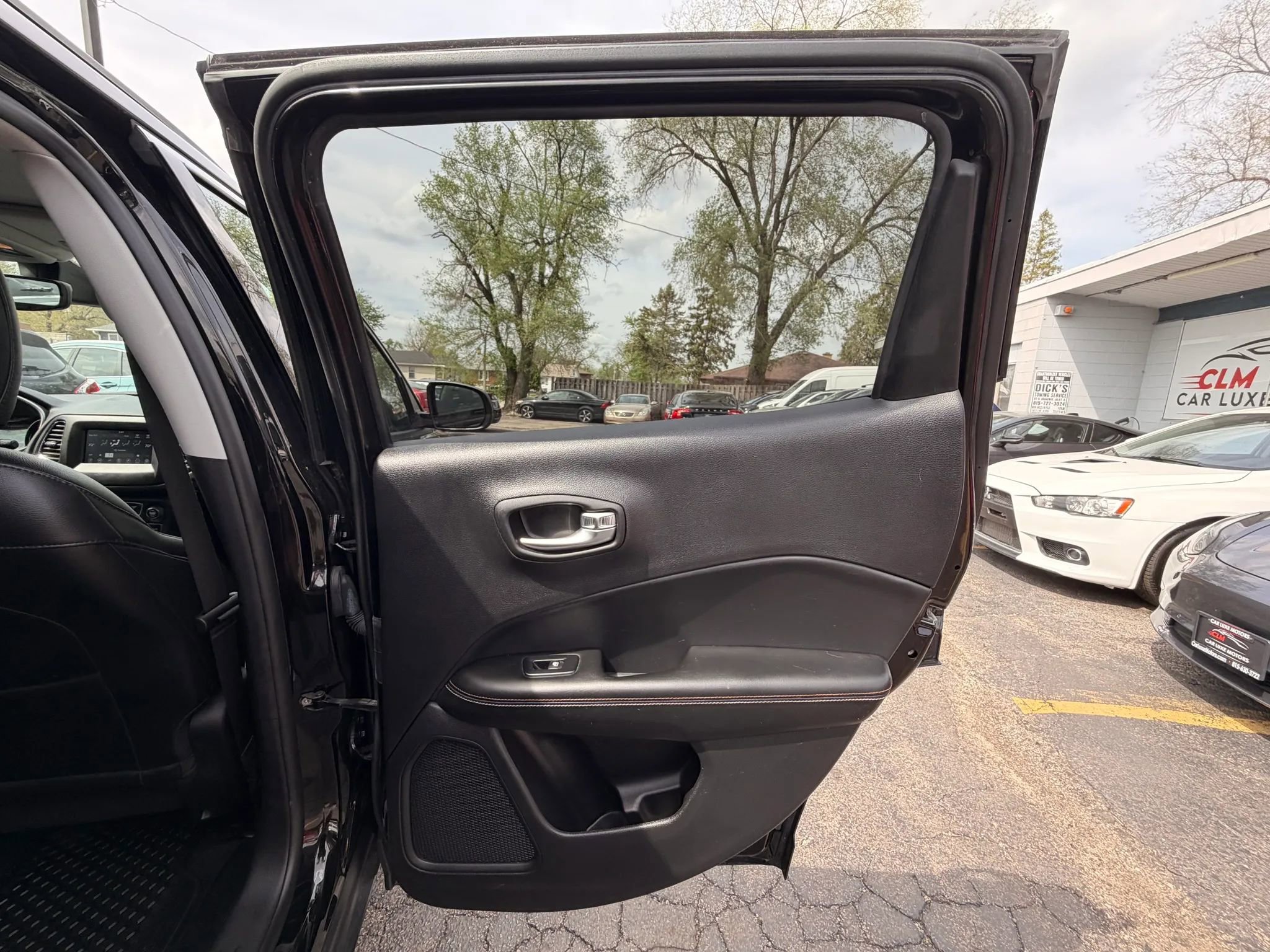 Used 2018 Jeep Compass Latitude w/ Popular Equipment Group AWD/4WD image 26