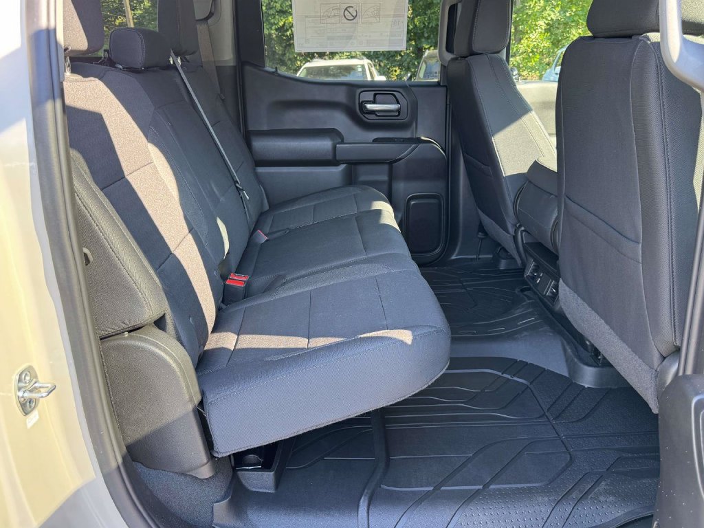 New 2026 Chevrolet Silverado 1500 Custom w/ Turbomax Blackout Package AWD/4WD image 15
