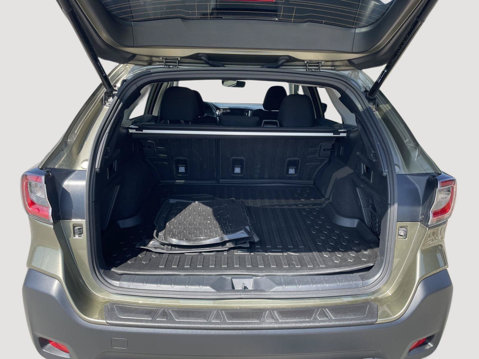Certified 2025 Subaru Outback Premium w/ Popular Package #1A AWD/4WD image 8