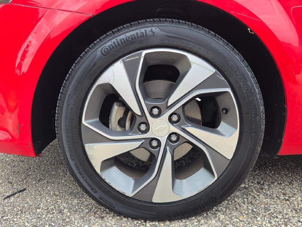Used 2018 Chevrolet Sonic Premier FWD image 11