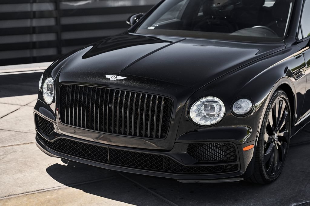 Used 2024 Bentley Flying Spur V8 AWD/4WD image 6