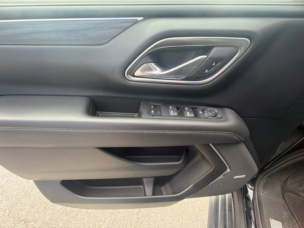 Used 2024 GMC Yukon SLT AWD/4WD image 35