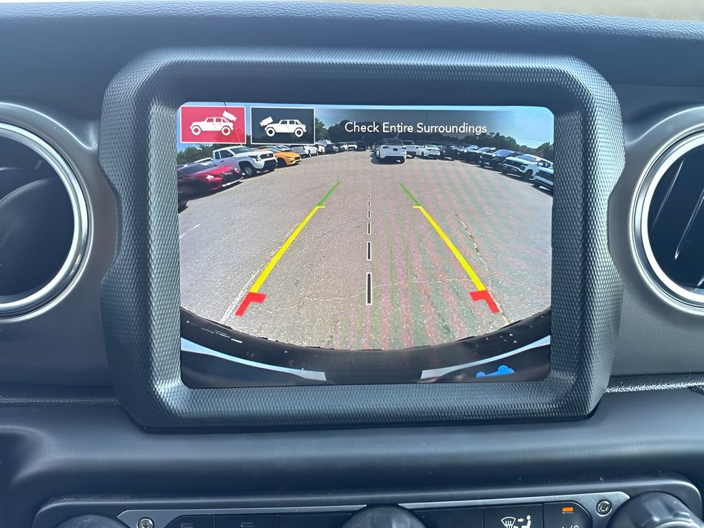 Used 2023 Jeep Wrangler Unlimited Rubicon 4xe w/ Cold Weather Group AWD/4WD image 19