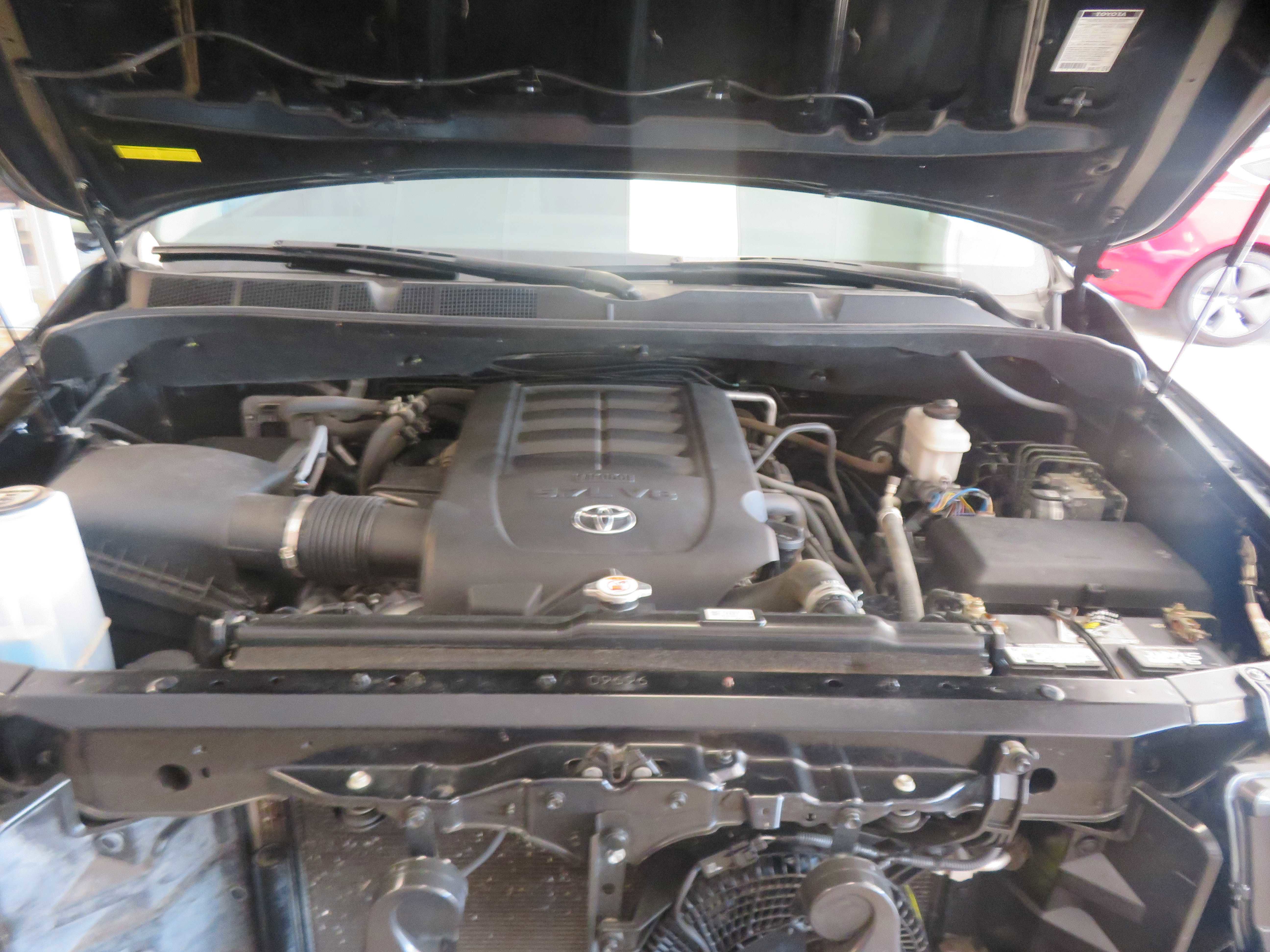 Used 2019 Toyota Sequoia SR5 AWD/4WD image 53