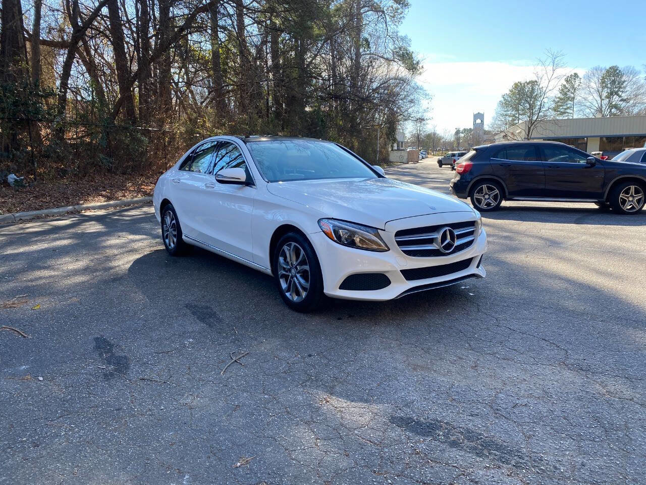 Used 2017 Mercedes-Benz C 300 4MATIC Sedan image 3