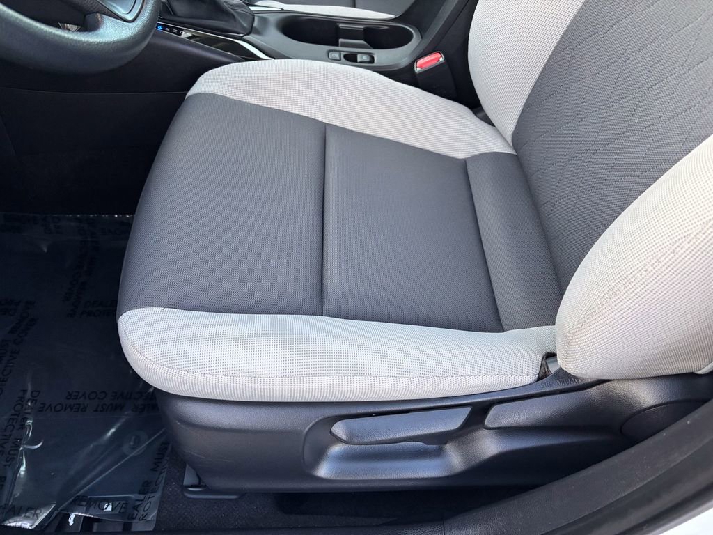 Used 2024 Toyota Corolla LE image 18