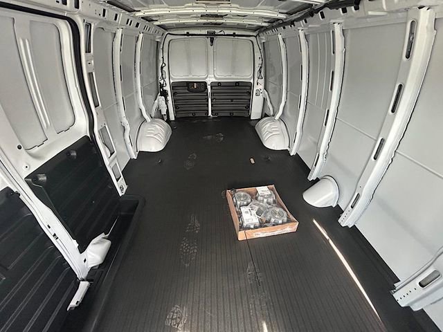 New 2025 Chevrolet Express 3500 Extended w/ Driver Convenience Package image 19