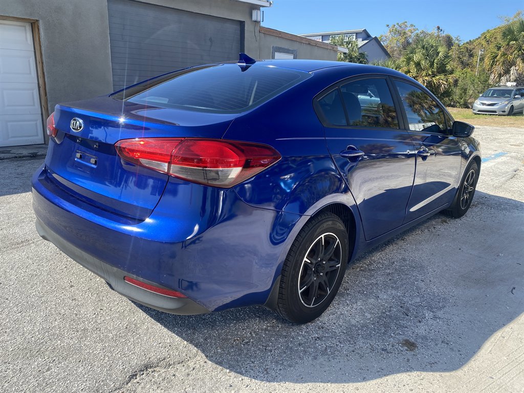 Used 2018 Kia Forte LX image 7