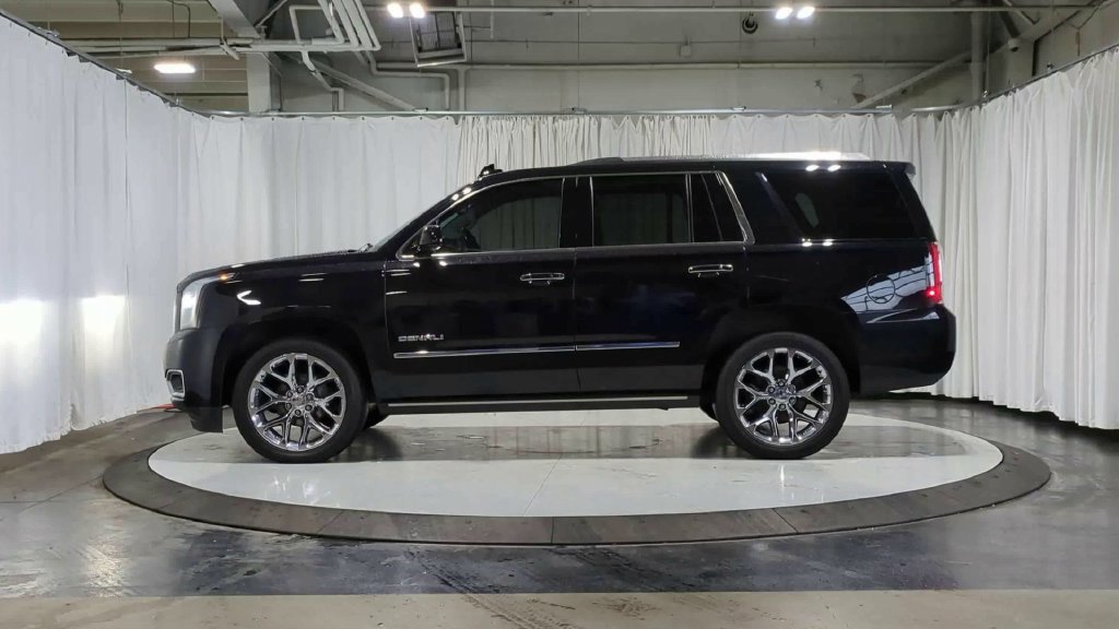 Used 2019 GMC Yukon Denali w/ Denali Ultimate Package AWD/4WD image 6