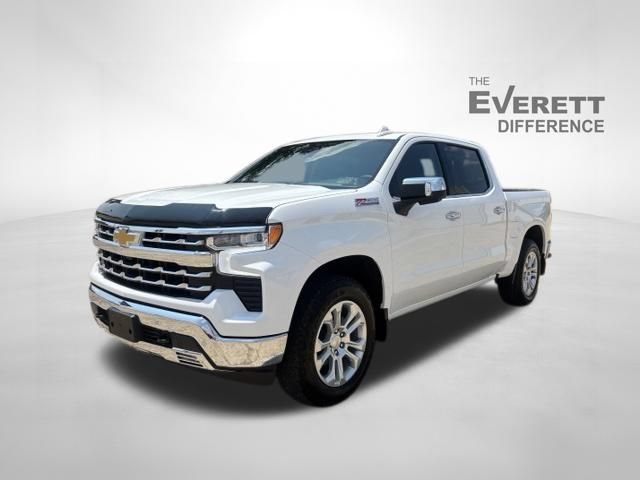 Used 2024 Chevrolet Silverado 1500 LTZ w/ Z71 Off-Road Package AWD/4WD image 3