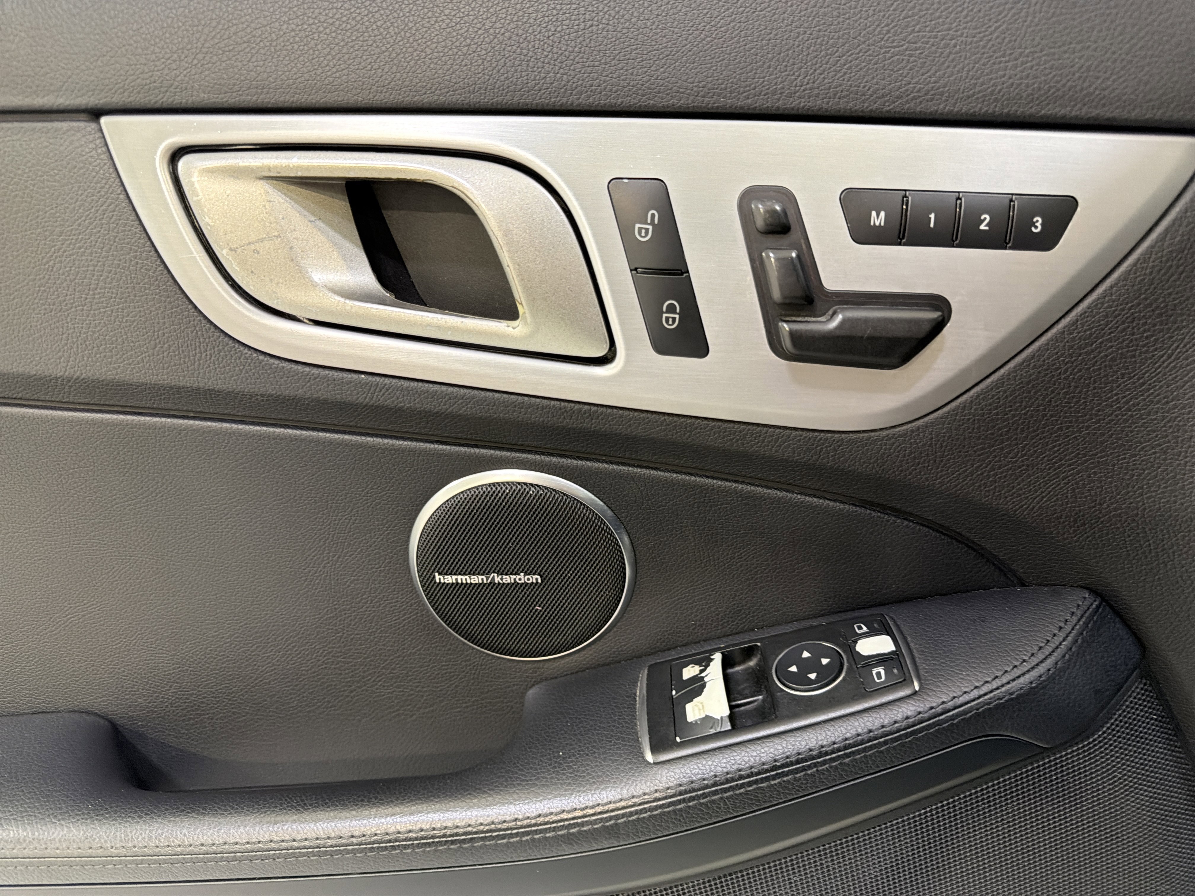 Used 2015 Mercedes-Benz SLK 250 image 18