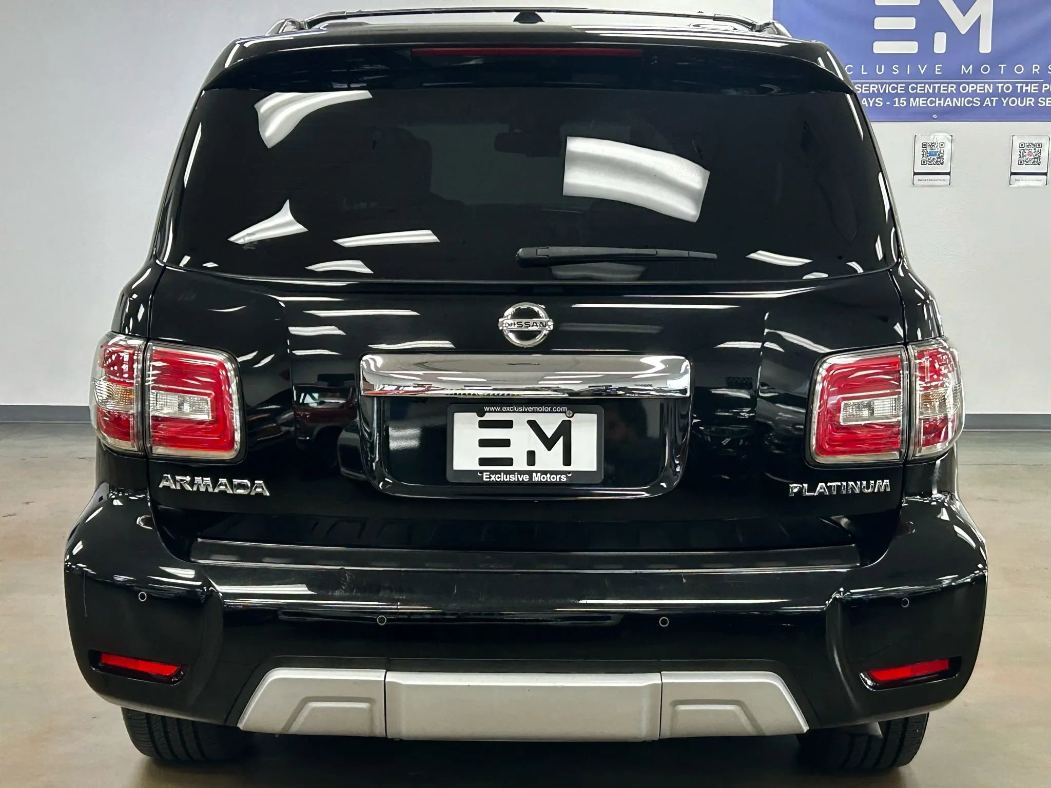 Used 2017 Nissan Armada Platinum image 4