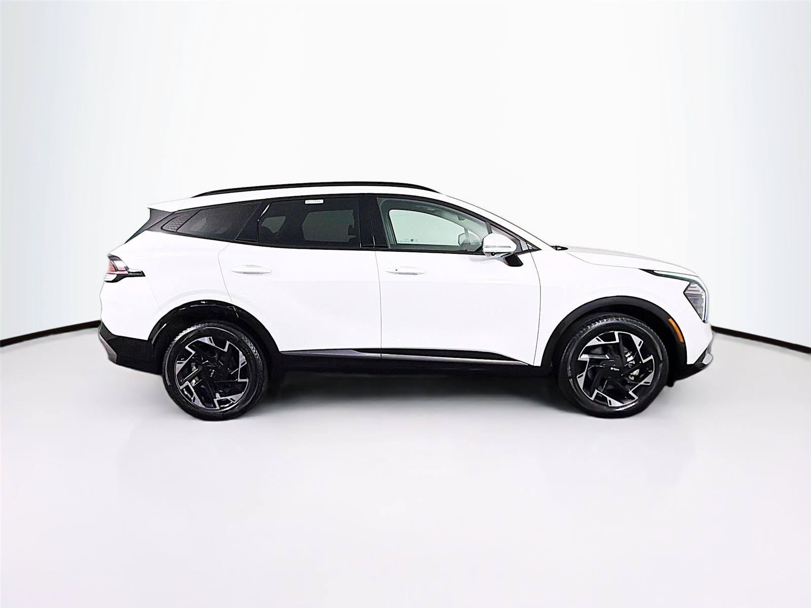 Used 2025 Kia Sportage SX AWD/4WD image 12