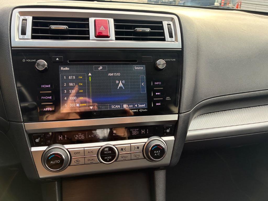 Used 2017 Subaru Legacy 2.5i Premium image 14