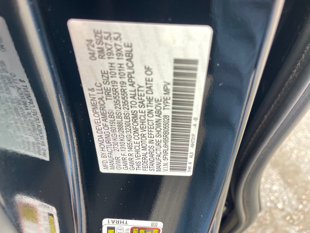 Used 2024 Honda Odyssey Elite image 11