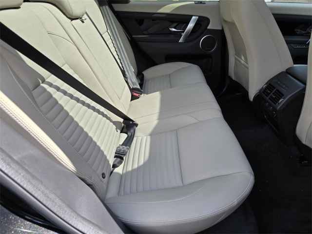 New 2025 Land Rover Discovery Sport S image 18