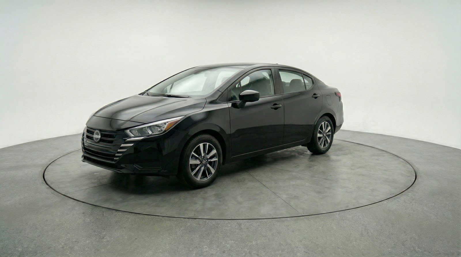 Used 2025 Nissan Versa SV FWD image 3