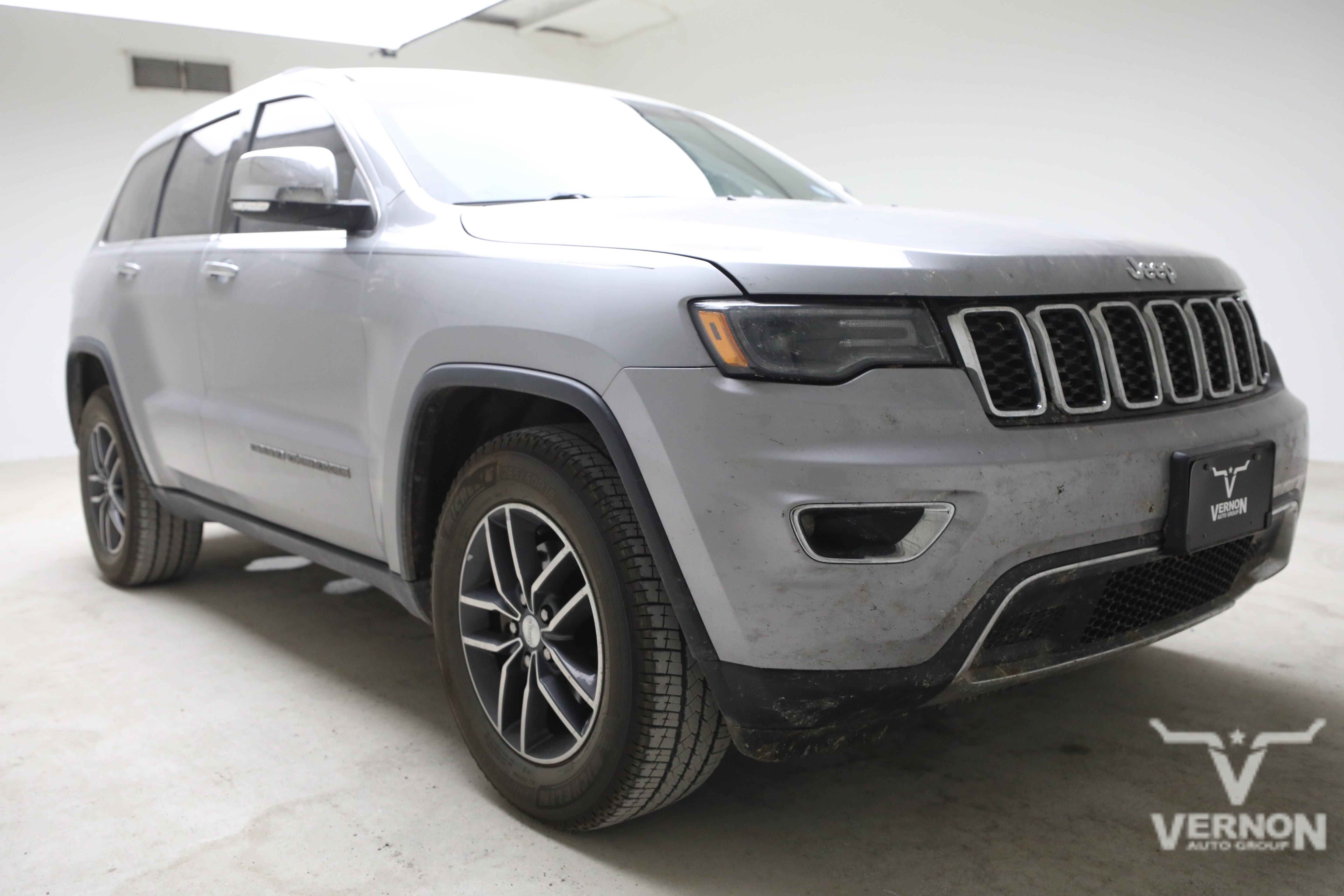 Used 2017 Jeep Grand Cherokee Limited w/ Luxury Group II AWD/4WD image 6