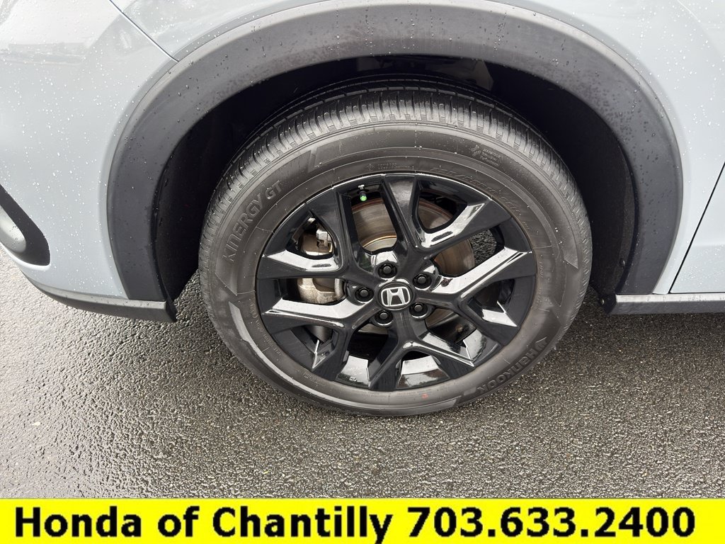 Certified 2025 Honda HR-V Sport image 28