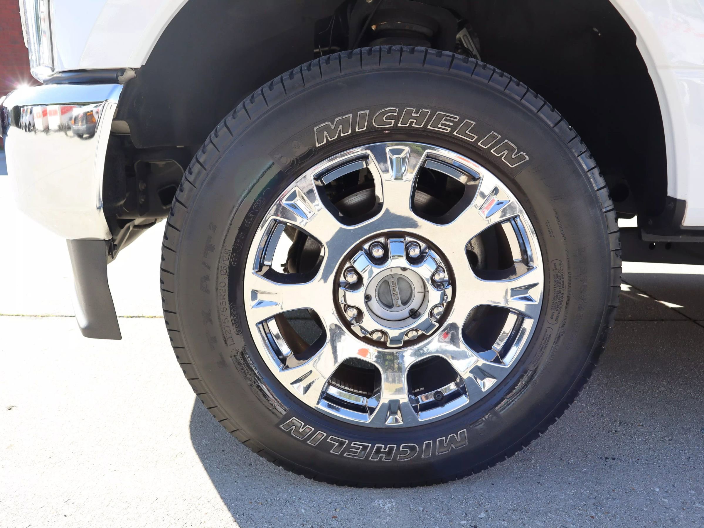 Used 2020 Ford F350 Lariat w/ Lariat Ultimate Package image 9