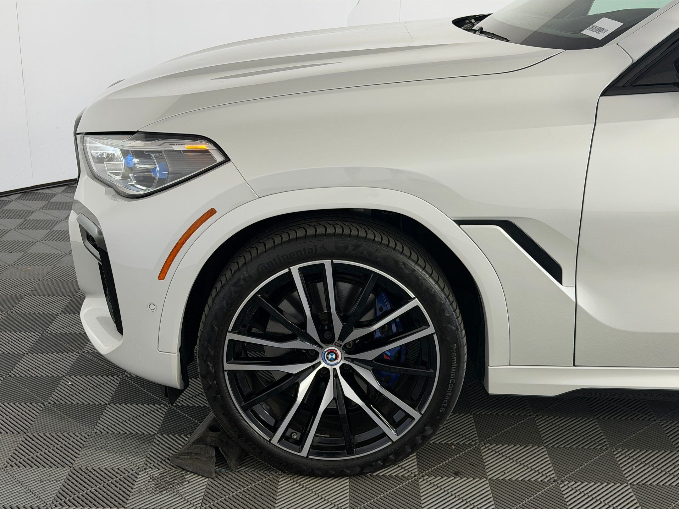Certified 2023 BMW X6 M50i w/ Executive Package AWD/4WD image 11