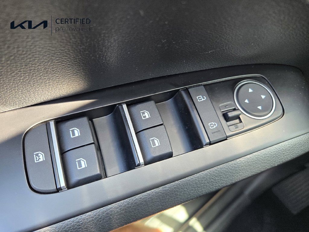 Certified 2023 Kia Soul LX w/ LX Technology Package FWD image 26