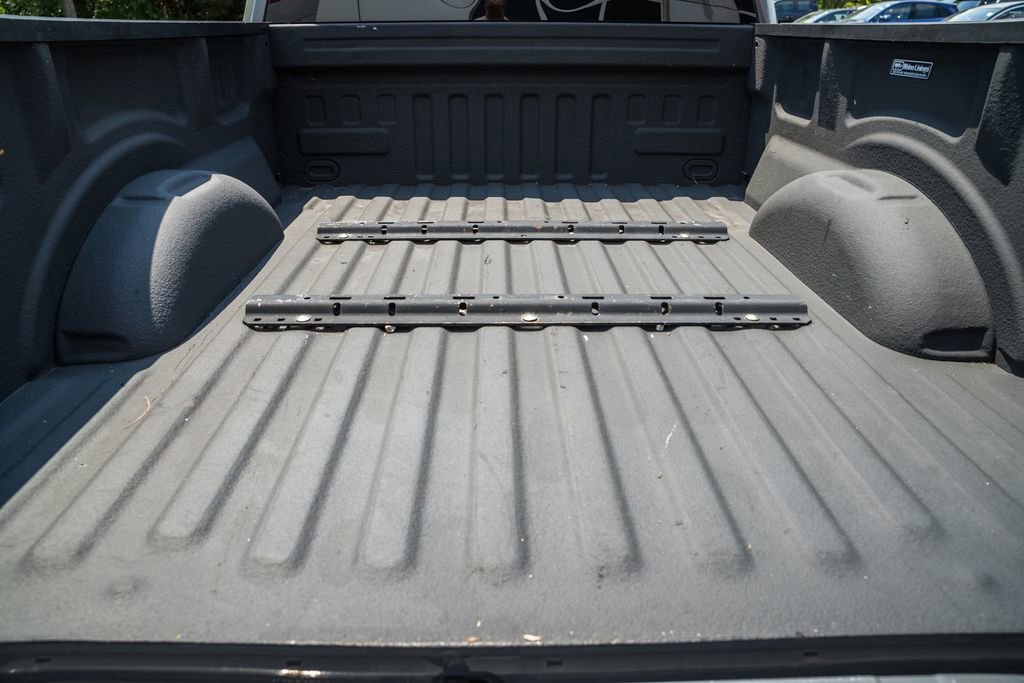 Used 2018 Ford F150 XLT w/ Equipment Group 302A Luxury AWD/4WD image 13