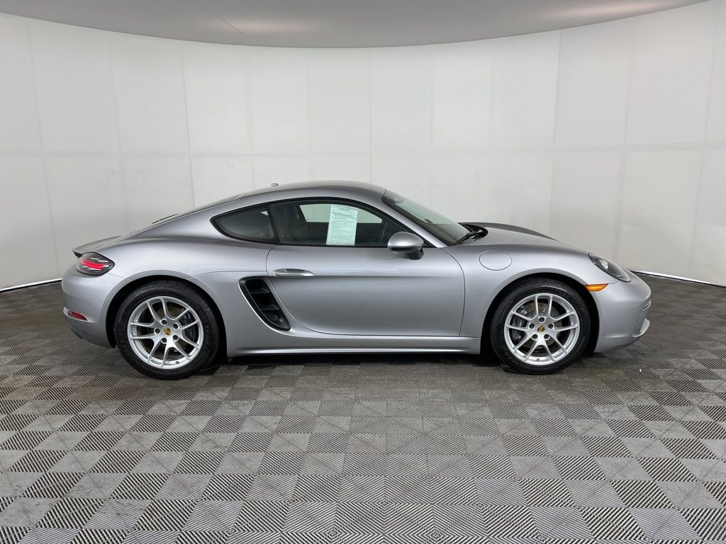 Used 2019 Porsche 718 Cayman RWD image 14