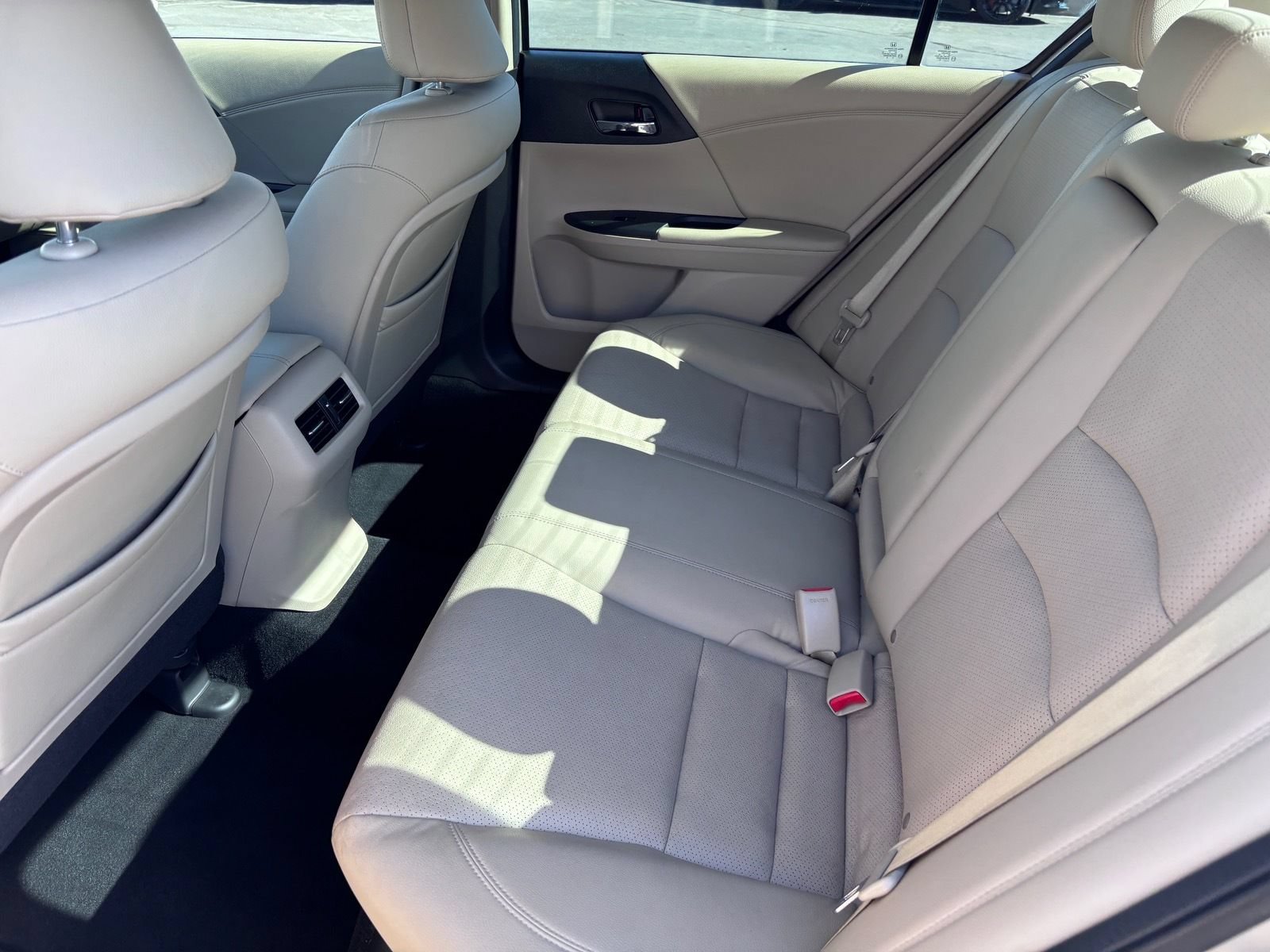 Used 2014 Honda Accord EX-L image 16