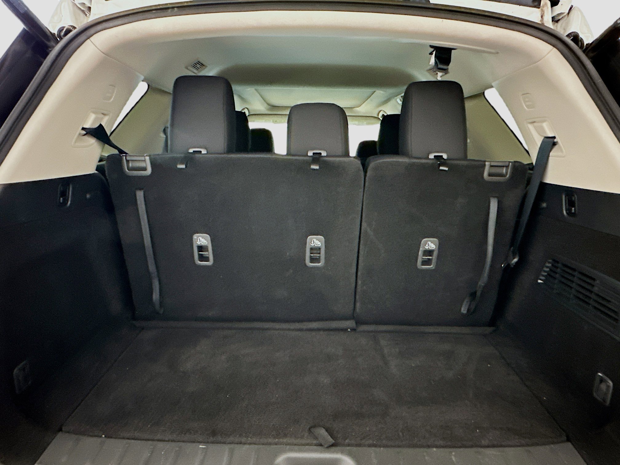 Used 2023 Nissan Pathfinder SV w/ SV Premium Package image 31